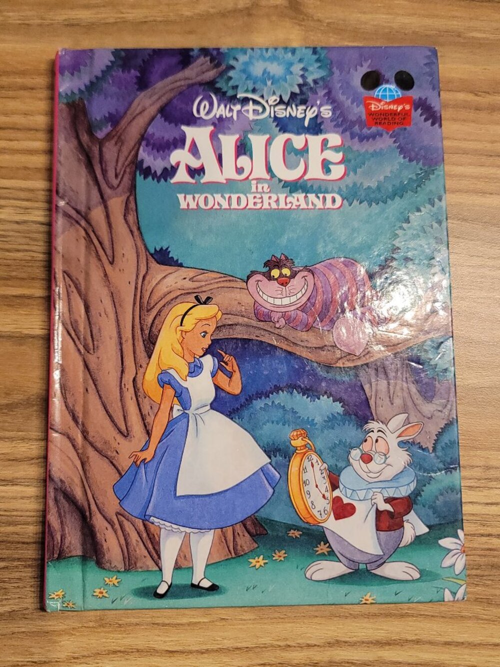 #908 5/$10 Walt Disney Alice In Wonderland Book